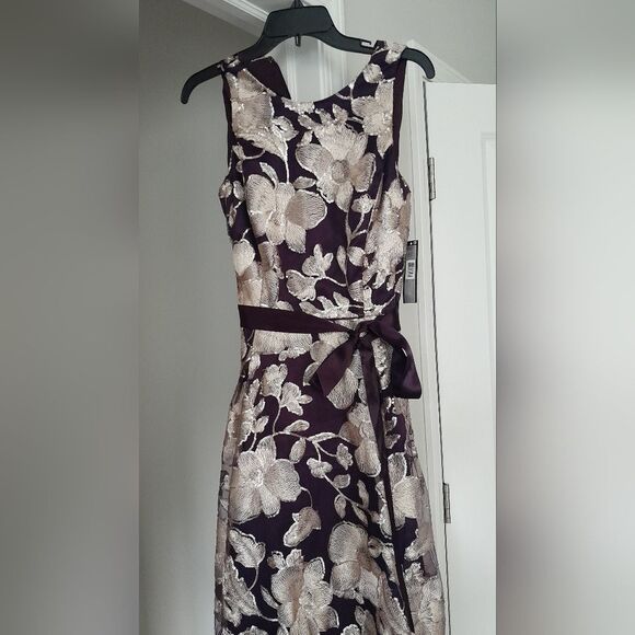 Tahari ASL Sleeveless - Picture 3 of 7